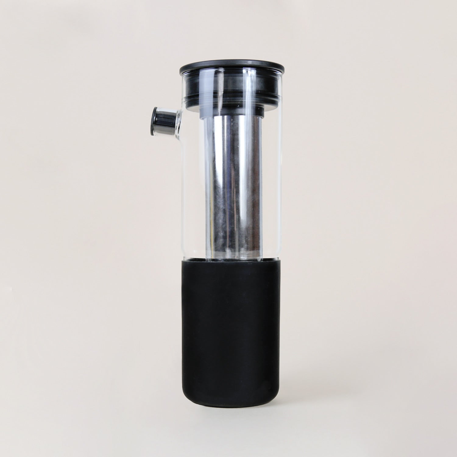 https://www.firebellytea.com/cdn/shop/products/iced-tea-pitcher-with-infuser-991218.jpg?v=1680191782